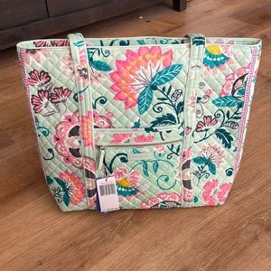 Brand New! Vera Bradley Iconic Vera Tote